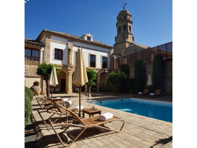 Hotel Puerta de la Luna